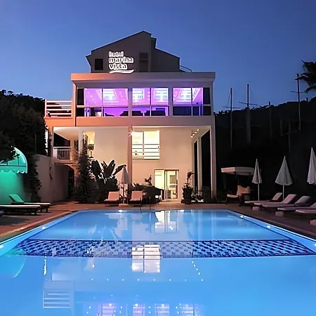 Marina Boutique Φετιγιέ