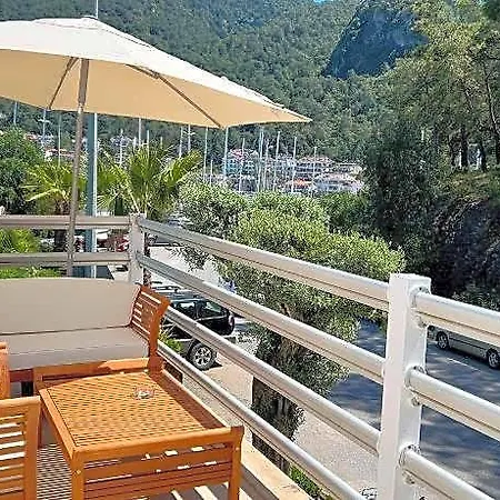 Ξενοδοχείο Marina Boutique 3*